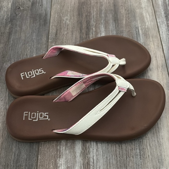 Flojos Women's Margo Flip Flops Thongs Sandals size 8 - Picture 3 of 8